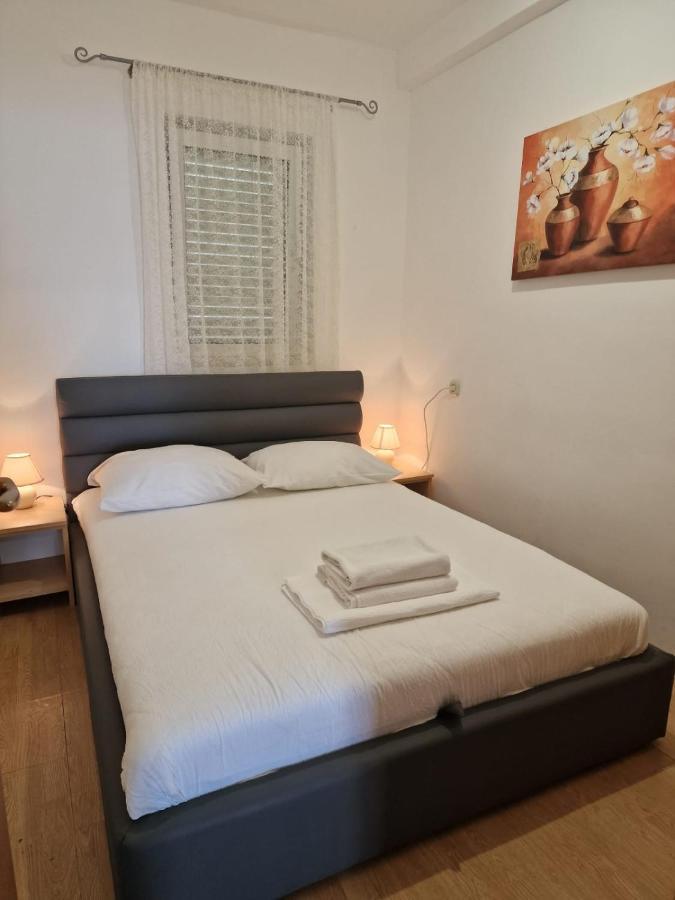 Villa Roing S Stanici Екстериор снимка