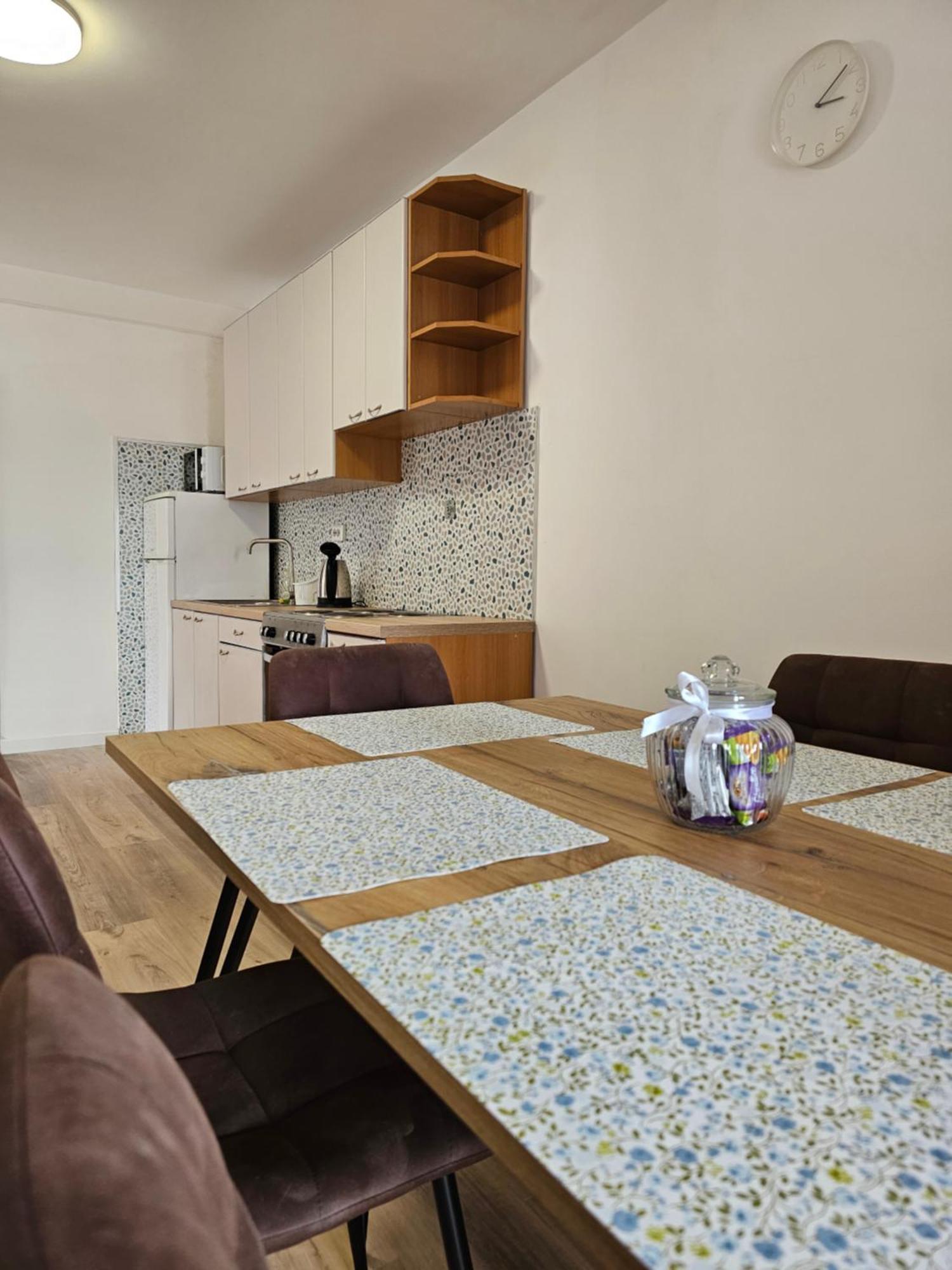 Villa Roing S Stanici Екстериор снимка