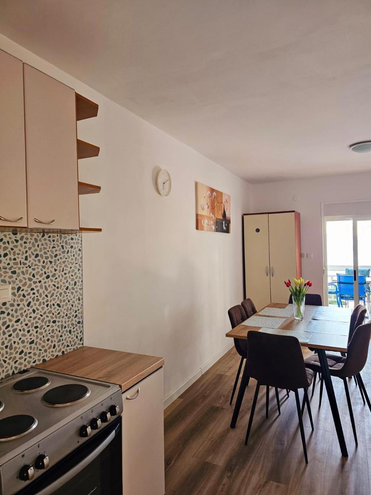 Villa Roing S Stanici Екстериор снимка