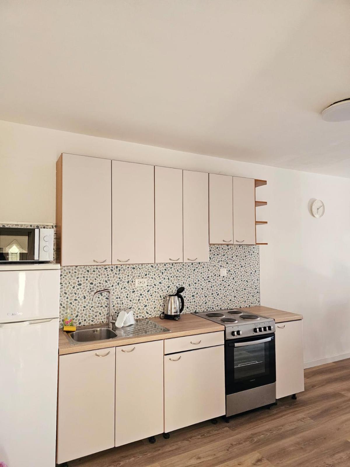 Villa Roing S Stanici Екстериор снимка