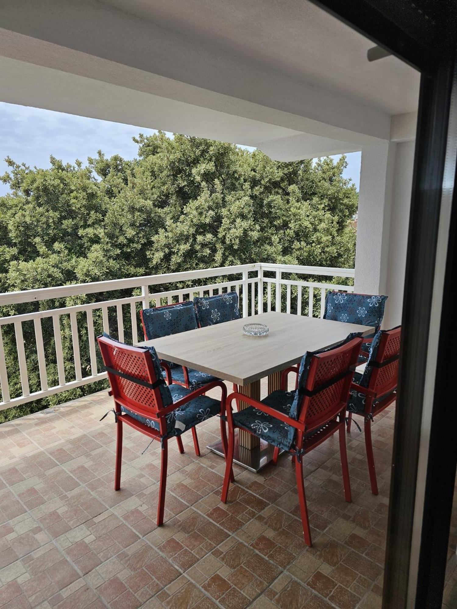 Villa Roing S Stanici Екстериор снимка