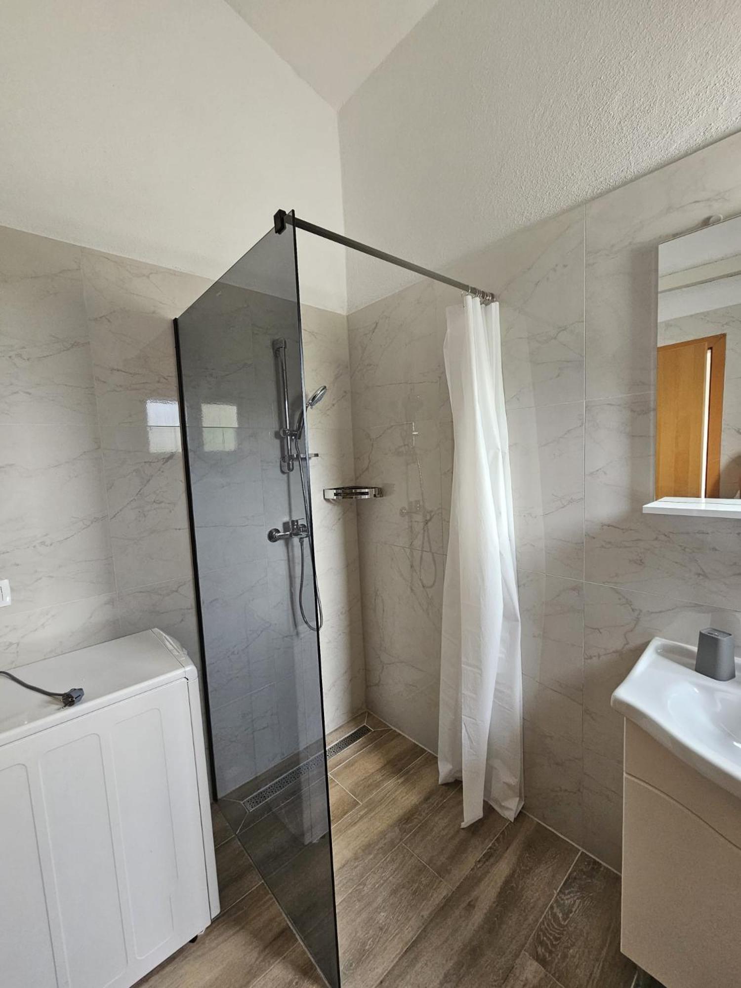 Villa Roing S Stanici Екстериор снимка